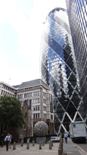 'More Really Shiny Things That Don't Mean Anything' by Ryan Gander, in 'Sculpture in the City 2013', City of London. Photo courtesy Kelise Franclemont.