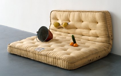 8f5713b7916bf5f0_sarah-lucas-3