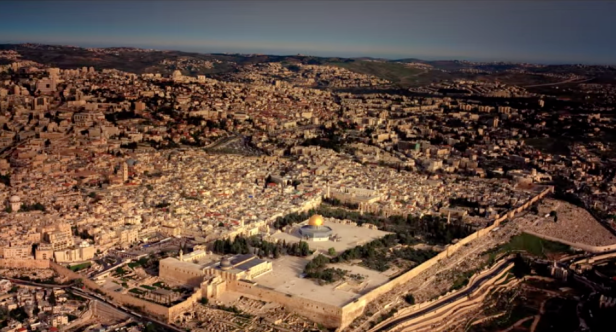 Aerial view of Dome of the Rock/Haram al-Sharif, Jerusalem in 'Jerusalem 3-D', 2013, documentary film, 40 mins. Image courtesy National Geographic.