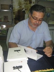 Author and educator, Zuhair Abu Shayeb. Image courtesy interromania.maestru.fr