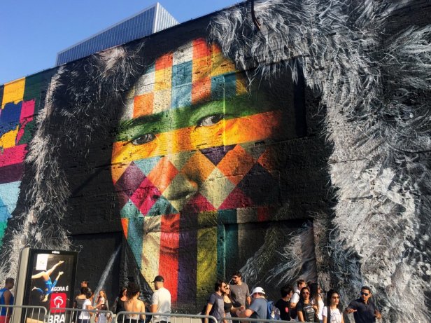 Eduardo Kobra, 'Etnias [Ethnicities]', 2016, mural 620-feet long (detail), at Praça Mauá port, Rio de Janeiro. Photo: Kelise Franclemont.